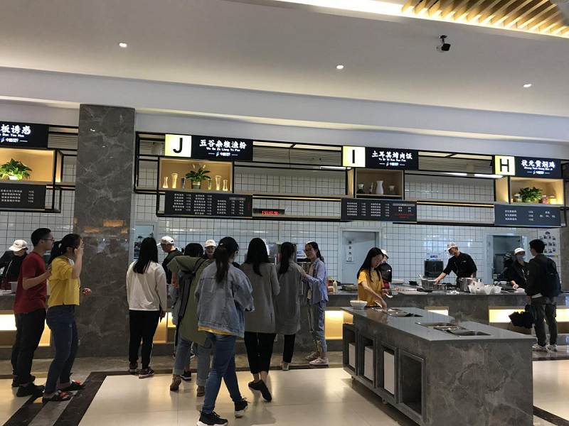 客戶對(duì)食堂承包經(jīng)營(yíng)者的基本要求有哪些？